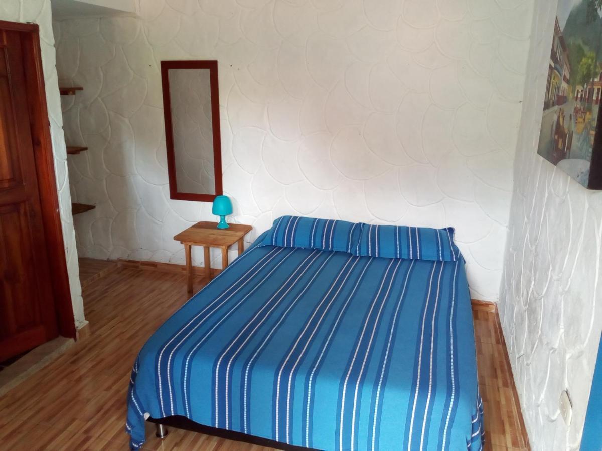 Hostal Encanto La Salada 贾丁 外观 照片